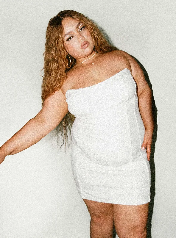 Shop the Hottest Deals!Tristian Mini Dress White Curve