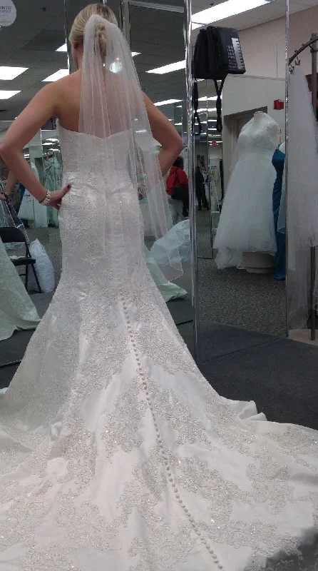 Biggest Sale of the Season!Oleg Cassini Satin