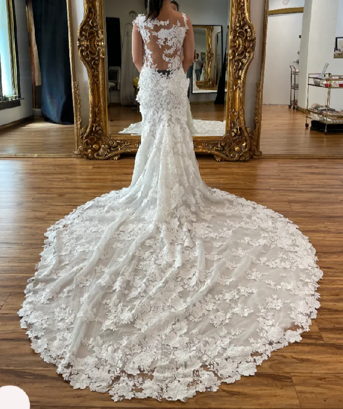 Your Favorite Sale is Back!Pronovias Rua