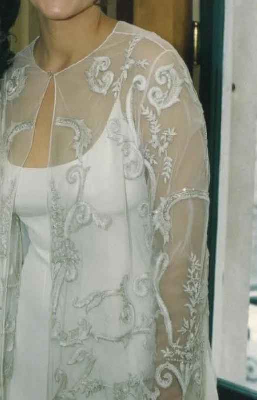 Score Huge Discounts Today!Reem Acra 9019