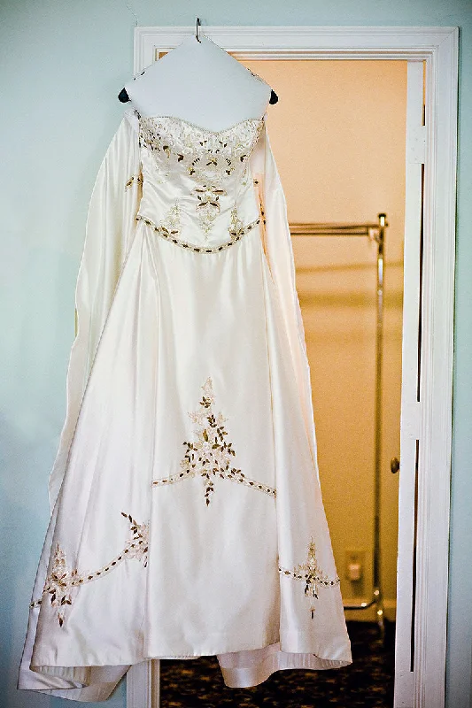 Save Money, Shop Happy!Reem Acra A-Line