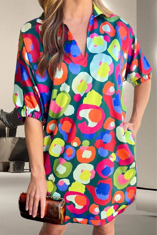 Great Deals, Just for You!Chic mini dress with collar and sleeves