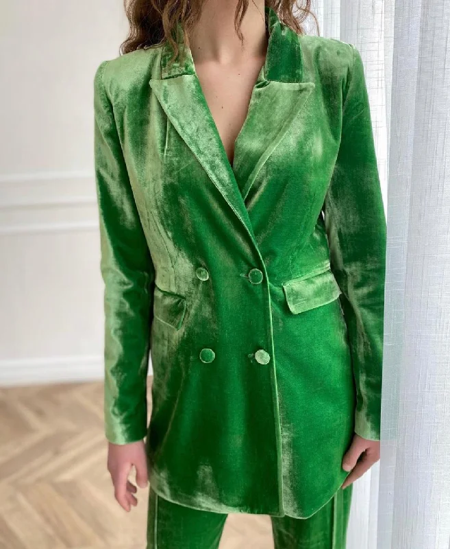 Must-Have Deals Inside!Kelly Green Blazer