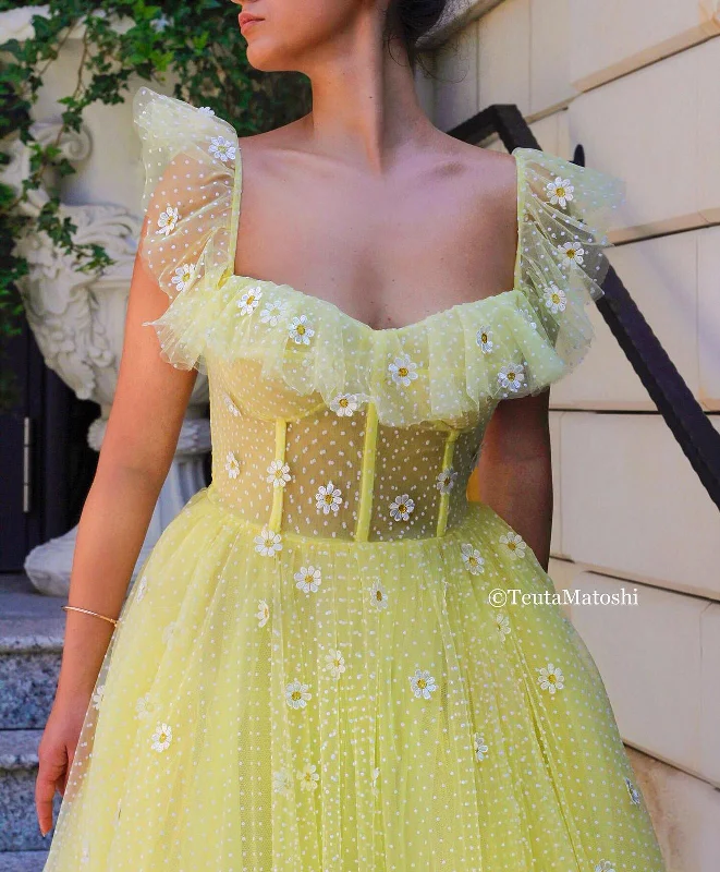 Grab Yours Before It’s Too Late!Stargazer Daisies Gown